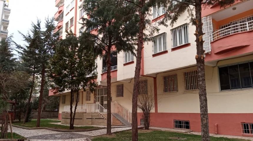Diyarbakır&rsquo;da 11 yaşındaki kızın ş&uuml;pheli &ouml;l&uuml;m&uuml;
