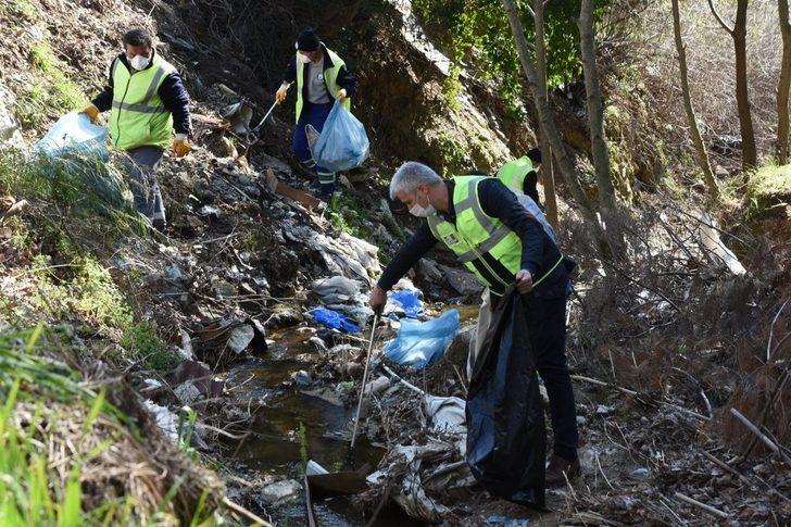 Kazdağları’nın eteklerindeki dereleri temizlediler G3