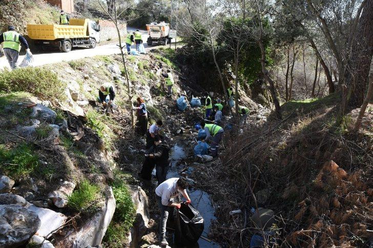 Kazdağları’nın eteklerindeki dereleri temizlediler G5