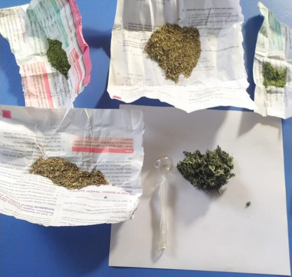 Bursa&rsquo;da uyuşturucu operasyonunda 11 ş&uuml;pheli g&ouml;zaltına alındı