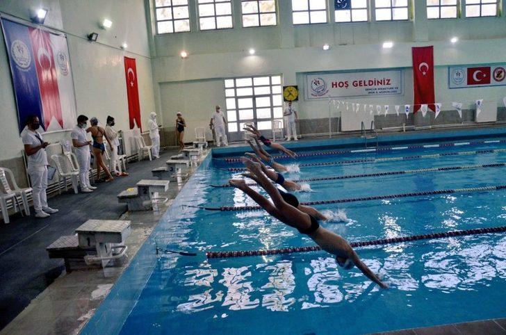 Kulaçlar birincilik için atıldı G3