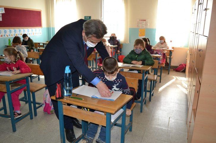 Milli Eğitim Müdürü Yiğit’ten köy okullarına ziyaret G2