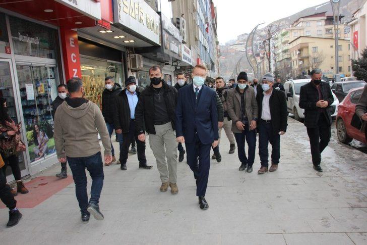 Büyükelçi Marc Innes-Brown Hakkari’de G2