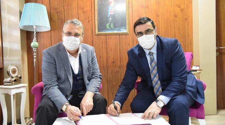 Yunusemre Belediyesinde kadrolu iş&ccedil;ileri sevindiren imza