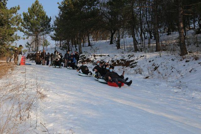 Narven Termal çalışanlarının kayak keyfi