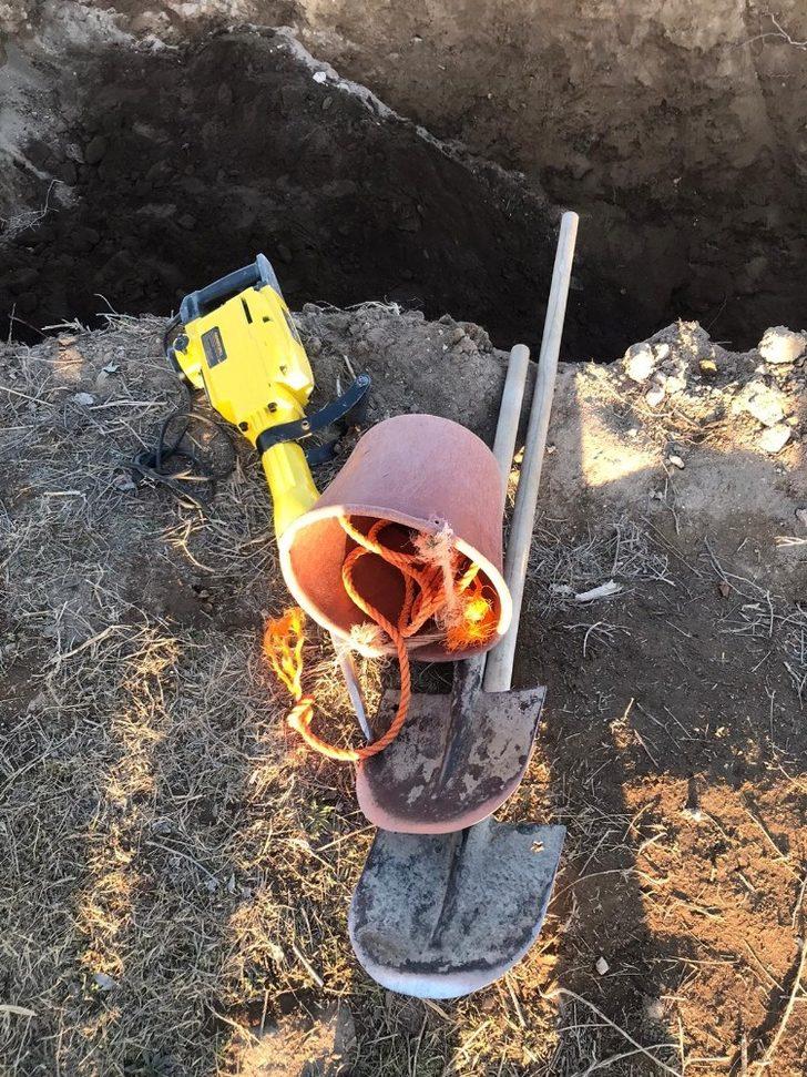 Kaçak kazı yapan 4 kişi gözaltına alındı G4