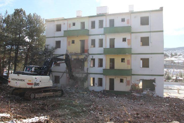 Yozgat’ta Millet Bahçesi için ilk yıkım yapıldı G3