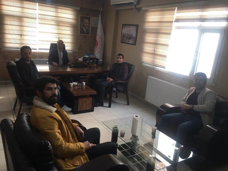 Sağlık Sen Şırnak Şube Başkan Yardımcısı Yalçın, İdil’de ziyaretlerde bulundu G2