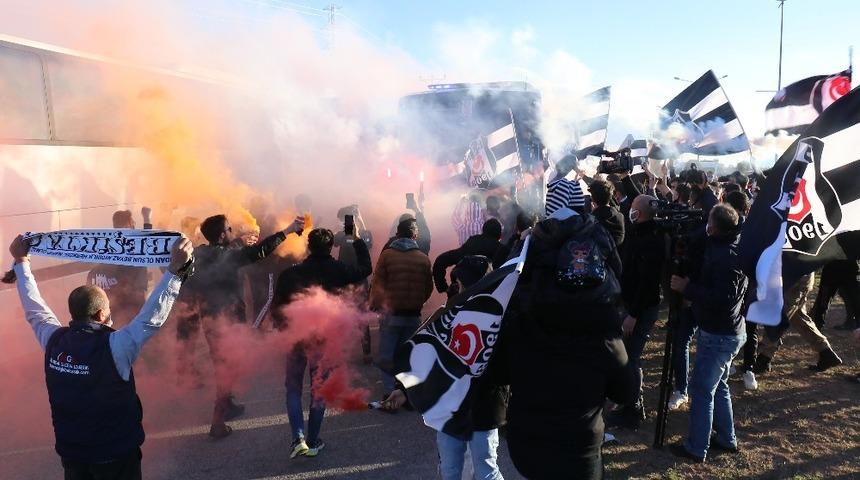 Beşiktaş’a Malatya’da coşkulu karşılama