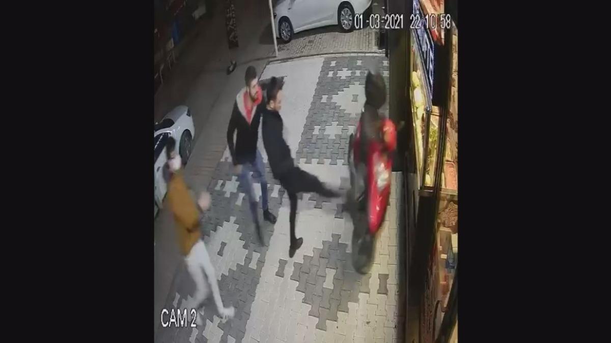 &rsquo;Acılı &ccedil;iğ k&ouml;fte dayağı&rsquo; olayının yaşandığı d&uuml;kkana saldırı