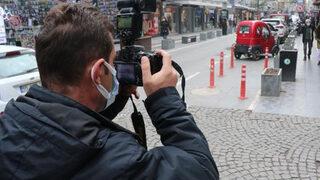 Tek tek çekip Valiye bildiriyorlar! Koronavirüse karşı 8 kişilik 'gizli ekip'