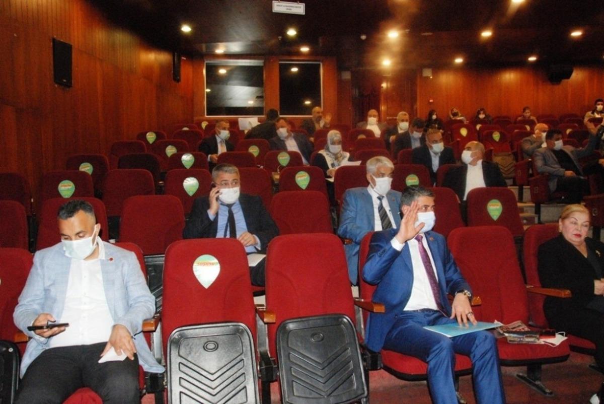 Seyhan&rsquo;da b&uuml;fe tartışması