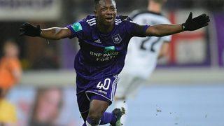 Fenerbahçe Francis Amuzu'yu takibe aldı