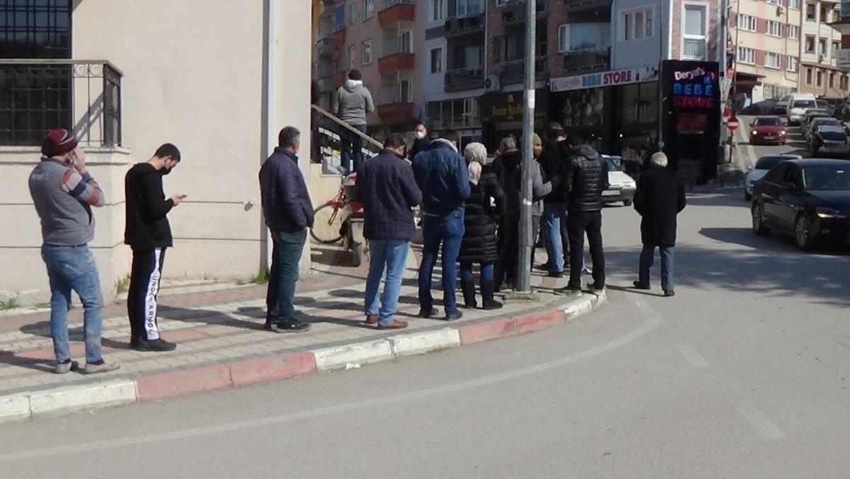 Korkutan kalabalık