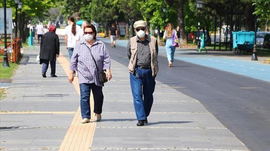 İstanbul, Ankara ve İzmir'de sokağa çıkma yasağı kalktı mı? Hafta sonu sokağa çıkma yasağı kalktı mı?