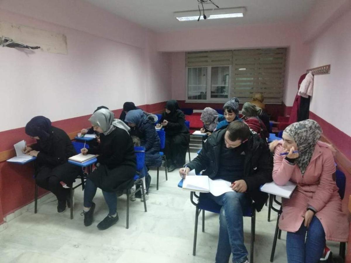 Nazilli&rsquo;deki yabancılar T&uuml;rk&ccedil;e eğitim aldı