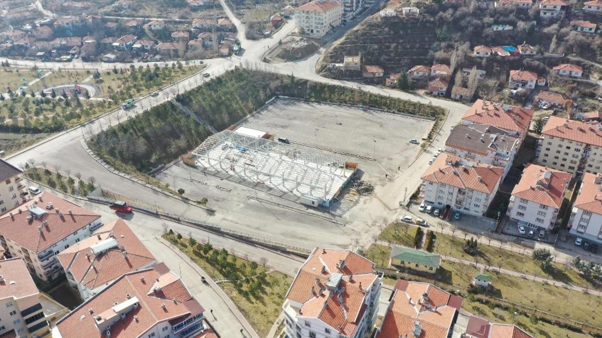 Mamak Belediyesi Şahap G&uuml;rler Pazaryeri&rsquo;nde sona yaklaştı