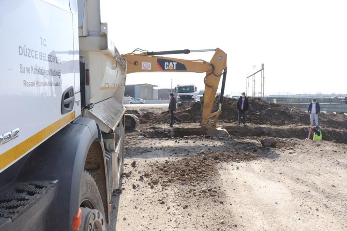 Kuzeybatı &Ccedil;evre yolunda yeni su hatları yapılıyor