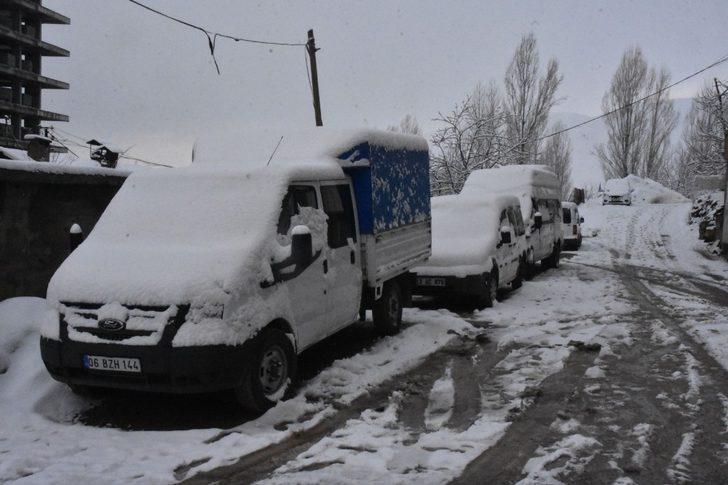 Bitlis’te 25 köy yolu ulaşıma kapandı G5