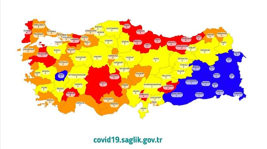Hafta sonu hangi illerde sokağa çıkma yasağı var? İstanbul, Ankara ve İzmir'de sokağa çıkma yasağı var mı?