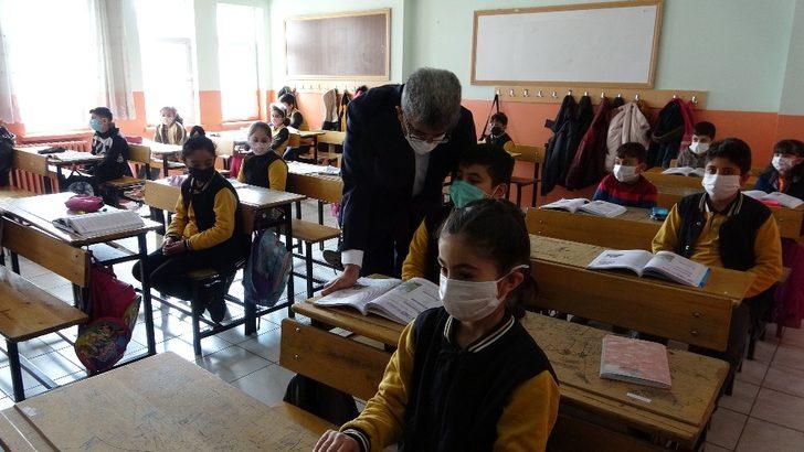 Van’da öğrencilerin yüz yüze eğitim sevinci G3