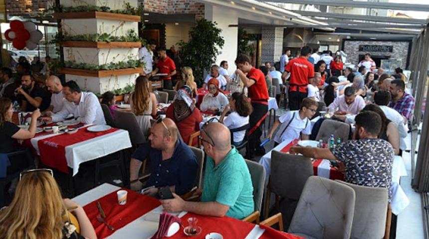 Restoran ve kafeler kaça kadar açık?