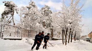 Muş’ta kar kalınlığı 30 santim; 234 köy yolu kapandı