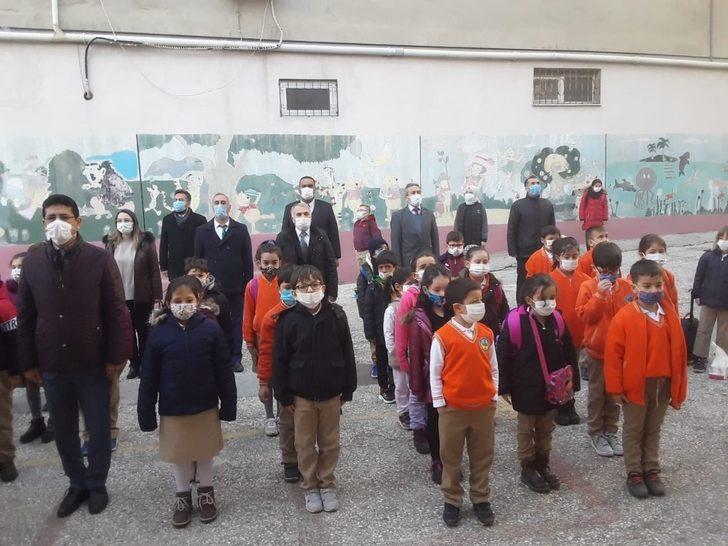 Kula’daki okullarda yüz yüze eğitim başladı G2