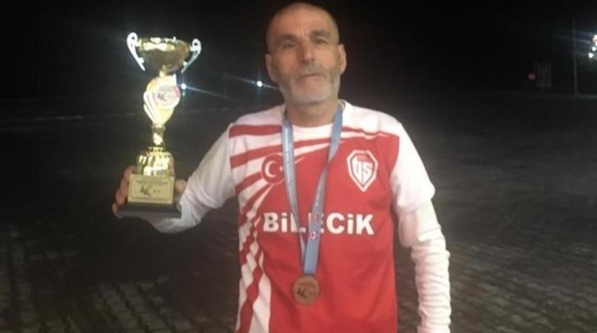 Başkan Şahin, Trabzon&rsquo;dan madalya ile d&ouml;nen Yıldırım&rsquo;ı tebrik etti