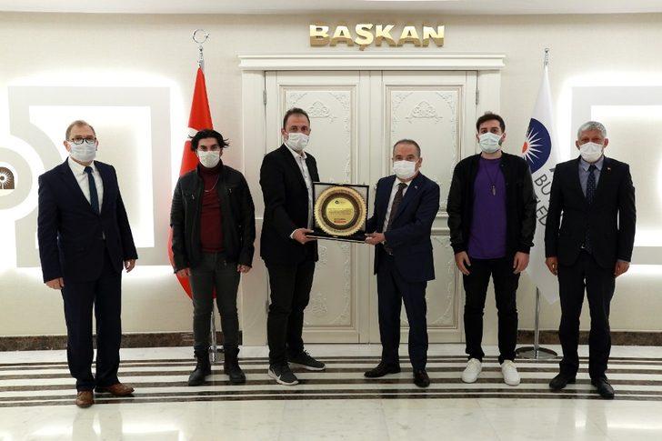 Başkan Böcek başarılı sporcuları ağırladı G1