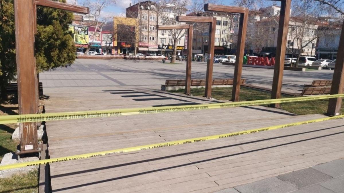 Mutant vir&uuml;s&uuml;n yoğun olduğu il&ccedil;ede parklar kapatıldı