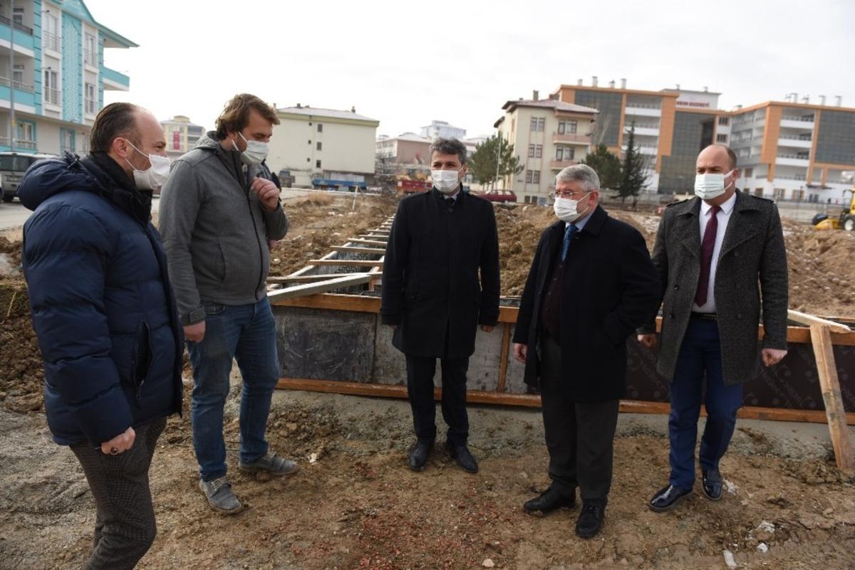 &Ccedil;orum Belediyesi 4 sentetik halı saha yapacak