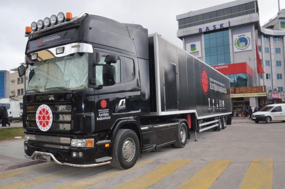 Dijital Tır Balıkesirlilerle buluştu