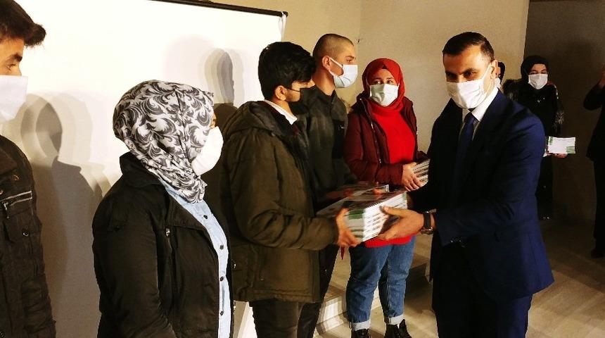 Tuşba&rsquo;da y&uuml;z y&uuml;ze eğitim başladı