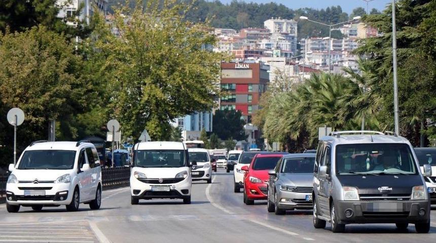 1 ayda kurallara uymayan bin 89 ara&ccedil; s&uuml;r&uuml;c&uuml;s&uuml;ne ceza yağdı