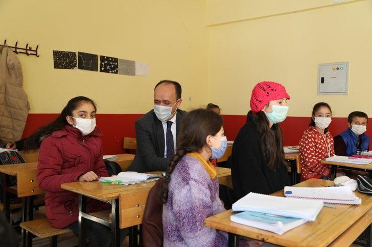 Kaymakam Solak’tan okul ziyareti G4