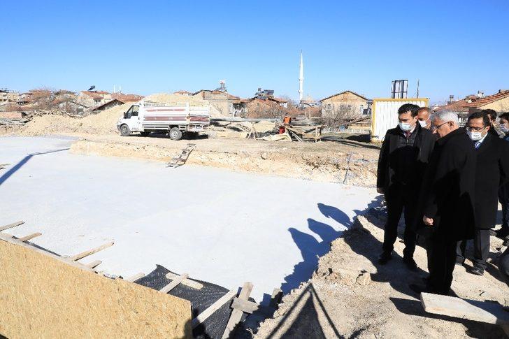 Battalgazi’de yarı olimpik kapalı yüzme havuzu için ilk kazma vuruldu G1