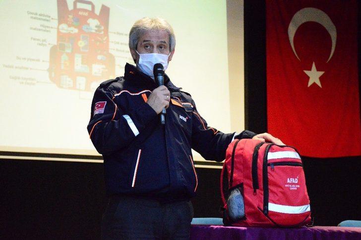 Afet farkındalık eğitimi bu kez de muhtarlara ve azalarına verildi G4