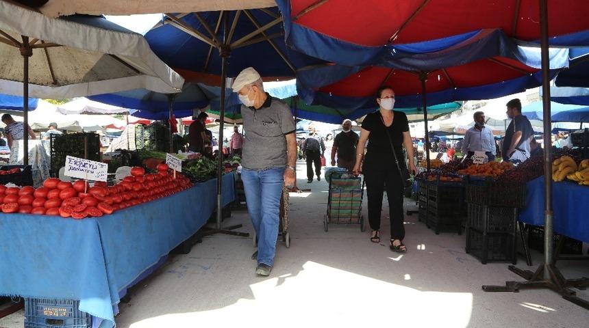 Efeler&rsquo;de semt pazarlarının g&uuml;n&uuml; değişti