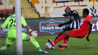 Atiba Hutchinson: Savaştık, karakter gösterdik