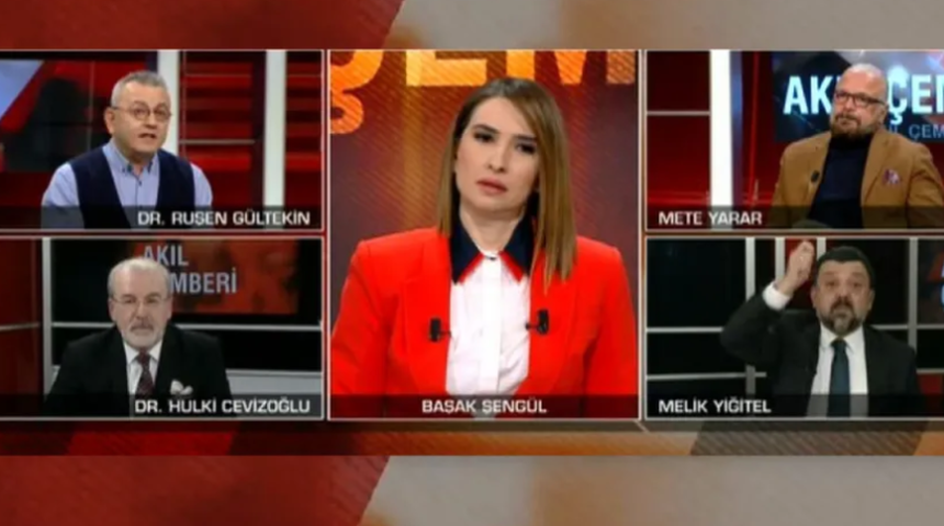 CNN Türk canlı yayınında büyük gerginlik! 'Haysiyet yoksunu'