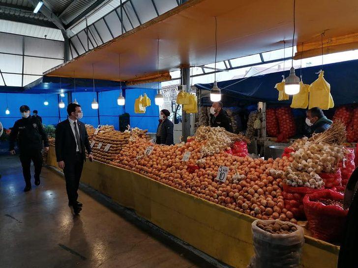 Kaymakamlardan Pazar yerlerinde denetleme G2