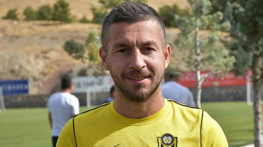 Adem Büyük'ün eşinden sosyal medyada çok ağır sözler