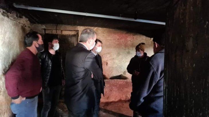 Tomarza Kaymakamı Cebeci ve Başkan Şahin 12 hayvanı telef olan vatandaşa geçmiş olsun ziyaretinde bulundu G1