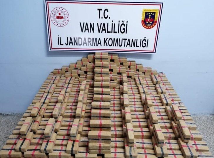 Başkale’de 123 kilogram eroin ele geçirildi G3