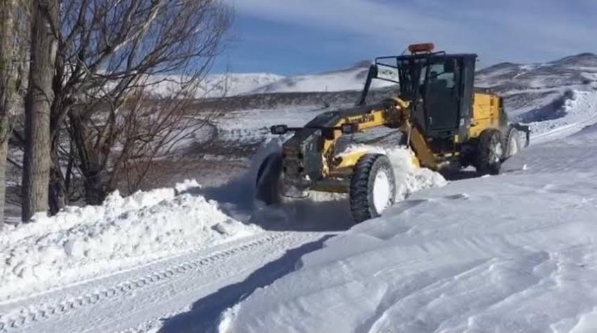 Iğdır&rsquo;da kapanan k&ouml;y yolları ulaşıma a&ccedil;ıldı