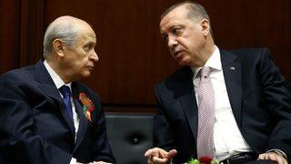 Ahmet Takan'dan bomba MİT iddiası: Kasım ve Aralık ayı içinde kopacak gümbürtüye hazır olun