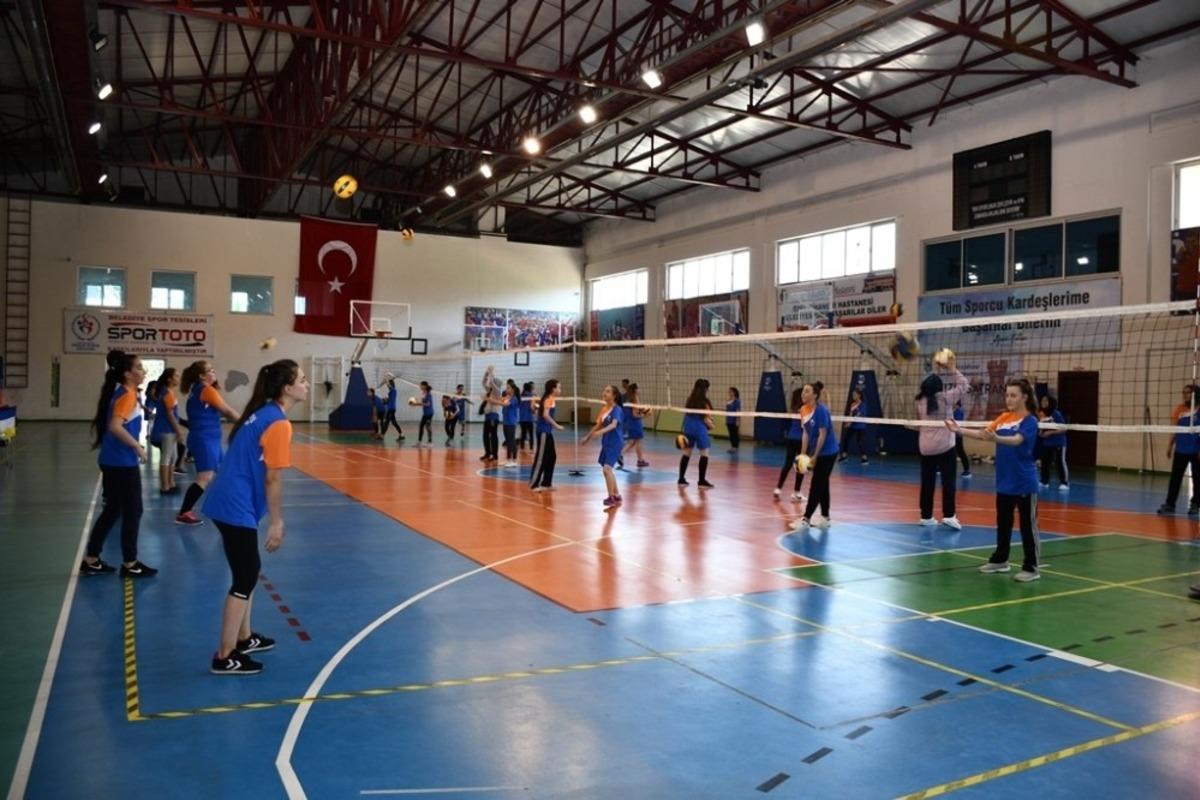 Kış spor okulları yeniden başlıyor