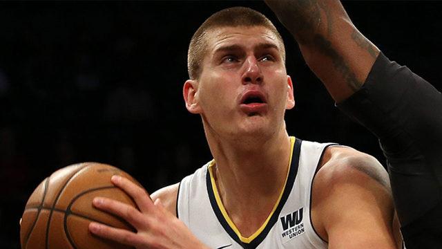 Nikola Jokic NBA'de tarihe geçti