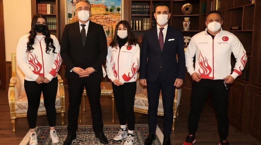 Milli sporcular Polonya&rsquo;da T&uuml;rkiye&rsquo;yi temsil edecek